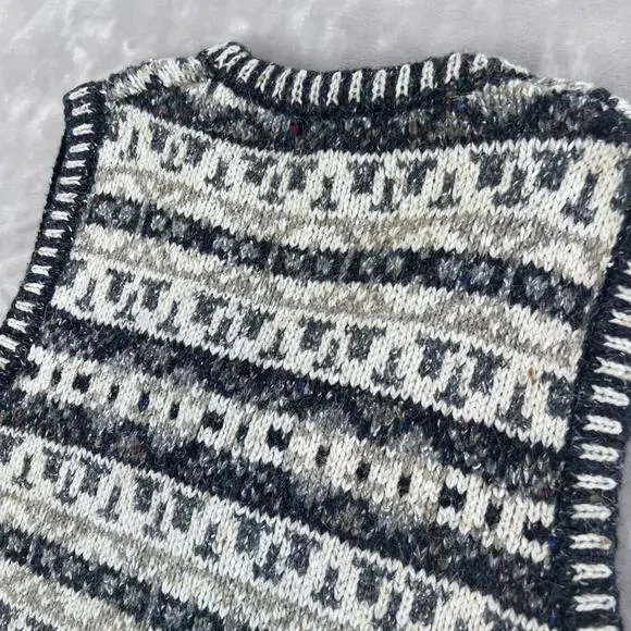VTG Fair Isle Vest Womens Medium Chunky Knit Cozy Layering Cottagecore Preppy - Picture 7 of 8